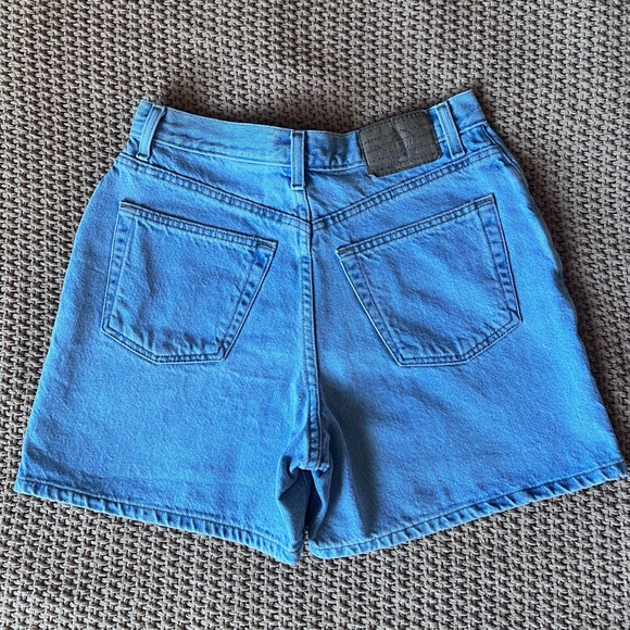 Old Navy Shorts - Picture 3 of 4